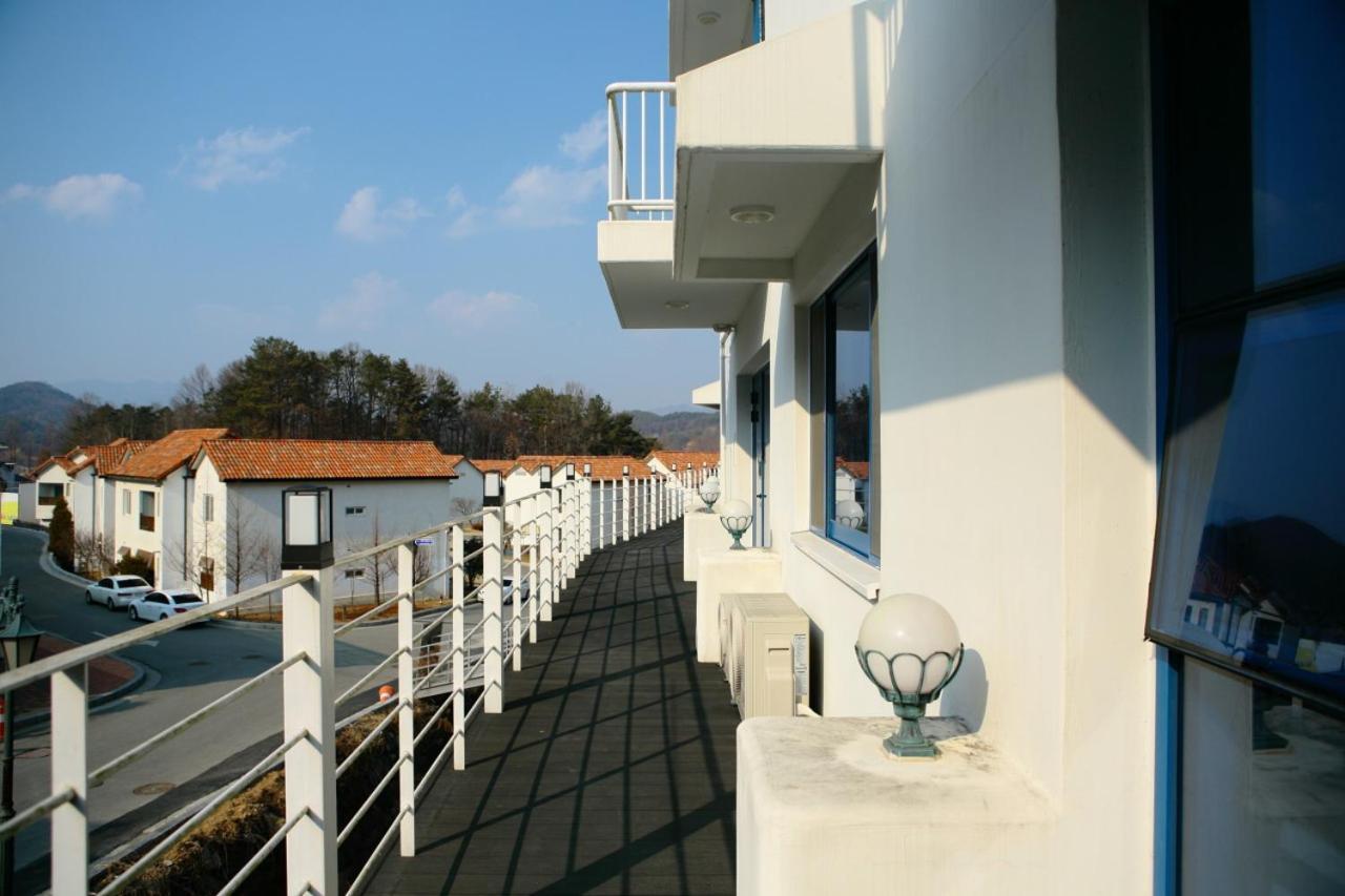 Damyang Thirasia Pension Ngoại thất bức ảnh